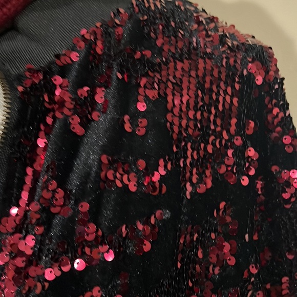 2 piece sequins jacket and pants set. Burgundy and black. Size is XL. - Picture 3 of 7